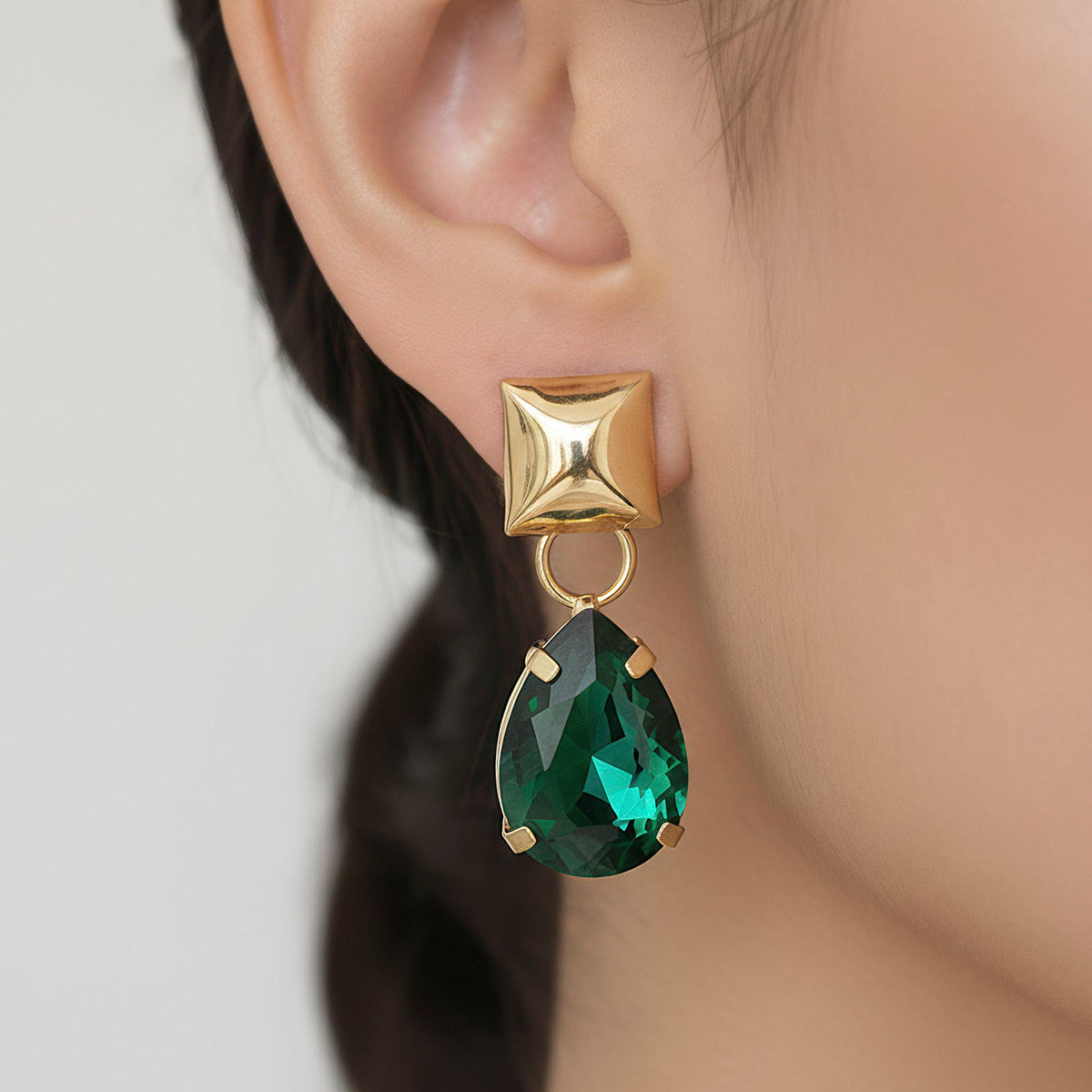 Green Necklace with Earrings Anti-Tarnish-jewellery set for women