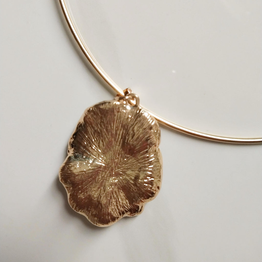 Gold Tone Floral Pendant Necklace and Earrings Set, Anti-Tarnish Fashion Jewelry for women