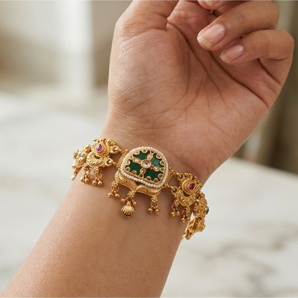 Elegant Gold tone  Style Bracelet for Women – Traditional Ethnic Jewellery