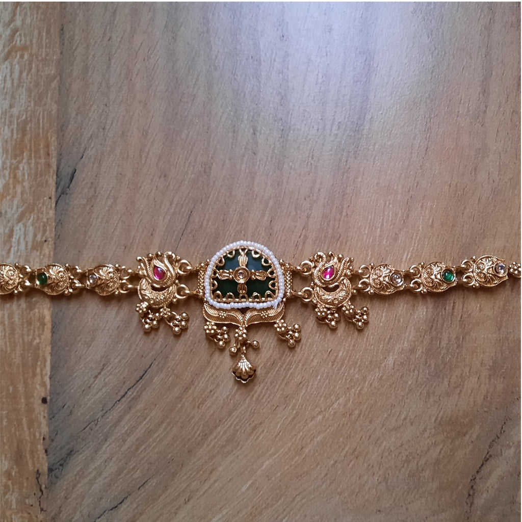 Elegant Gold tone  Style Bracelet for Women – Traditional Ethnic Jewellery