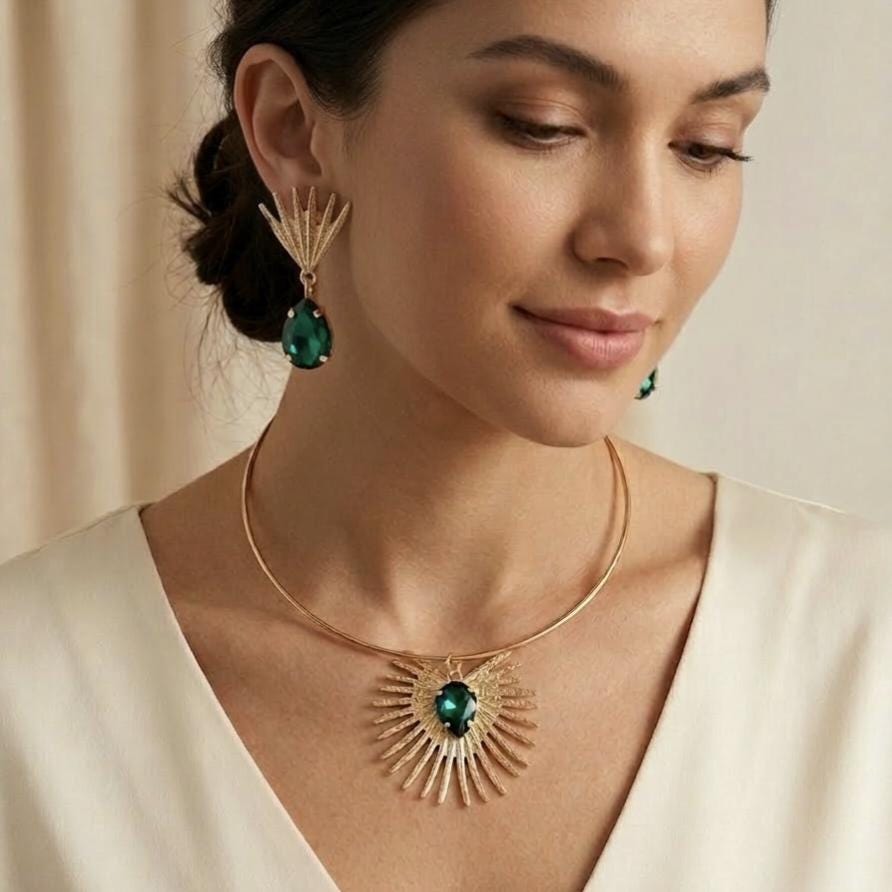 Anti-Tarnish Gold Plated Necklace and Earrings Set with Green Stones–Elegant Jewelry for Women