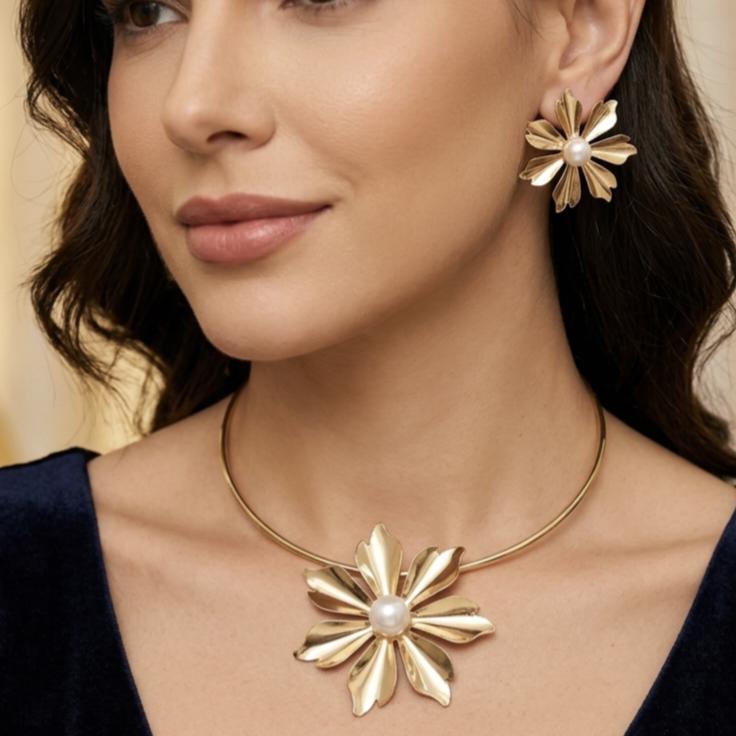 Anti-Tarnish Golden flower Necklace and Earrings Set for Women|Gift for her