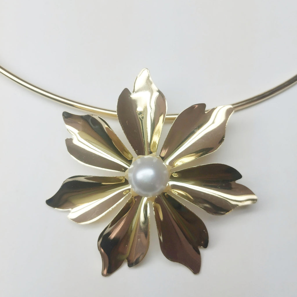 Anti-Tarnish Golden flower Necklace and Earrings Set for Women|Gift for her